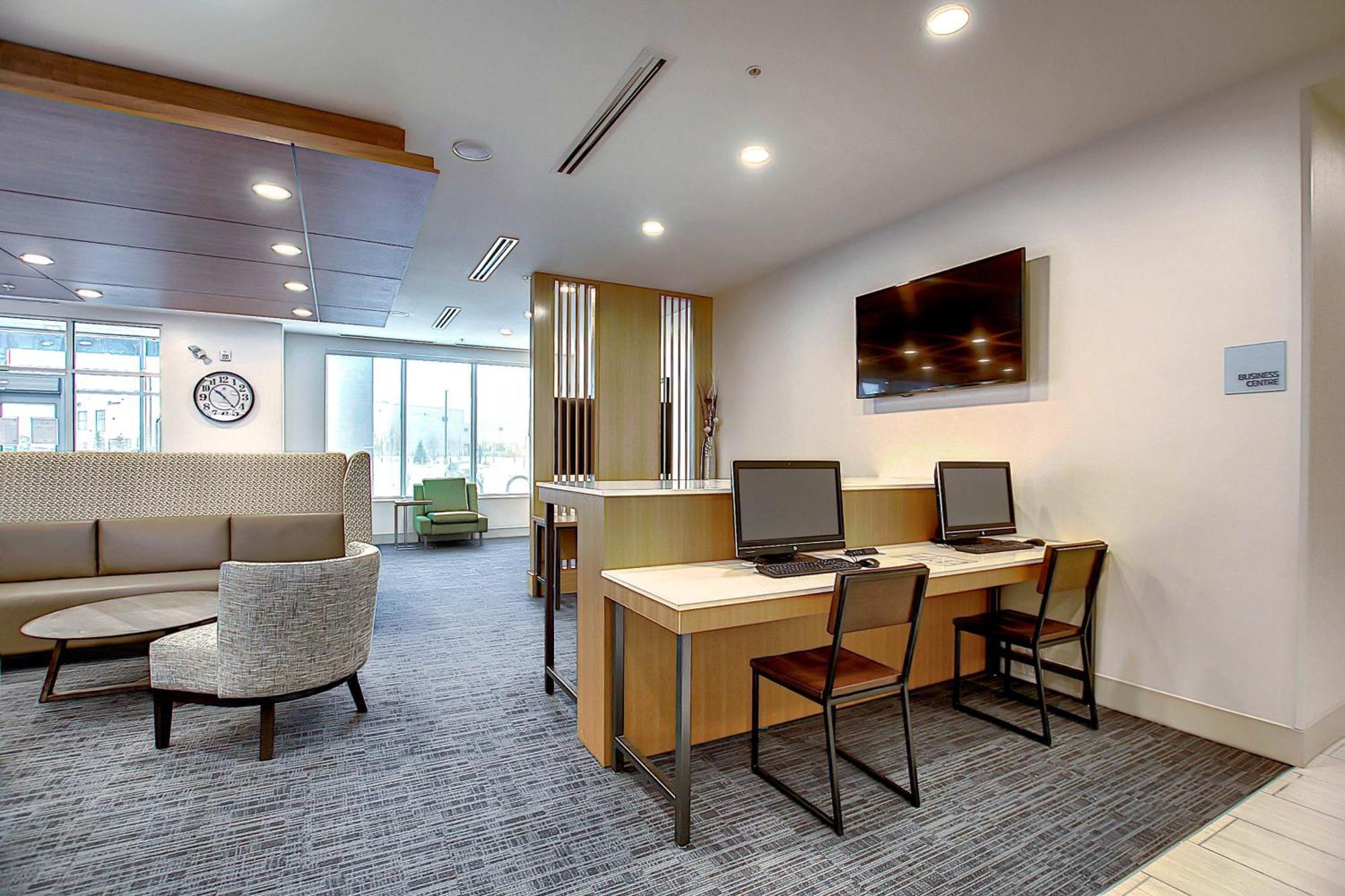 Holiday Inn Express & Suites - Calgary Airport Trail Ne By Ihg Luaran gambar