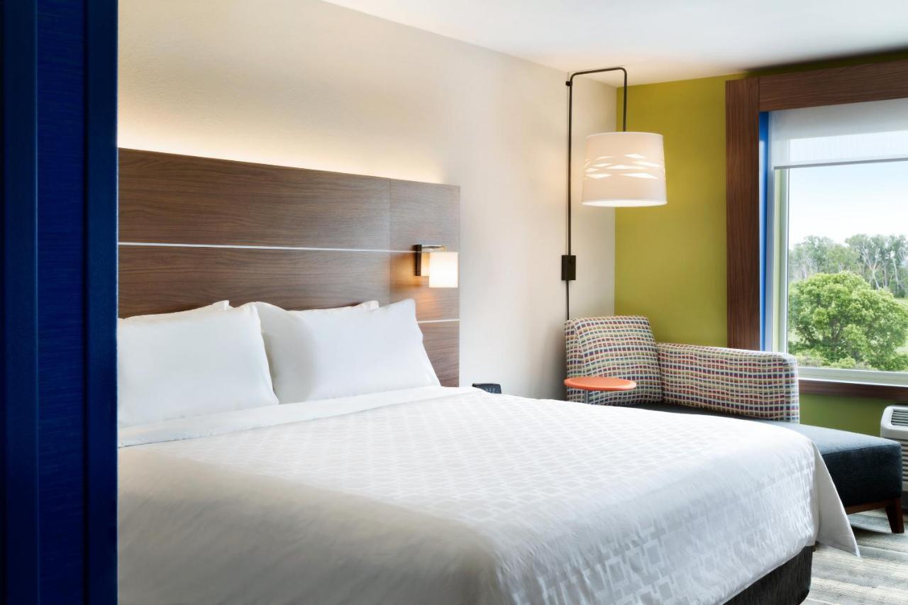 Holiday Inn Express & Suites - Calgary Airport Trail Ne By Ihg Luaran gambar